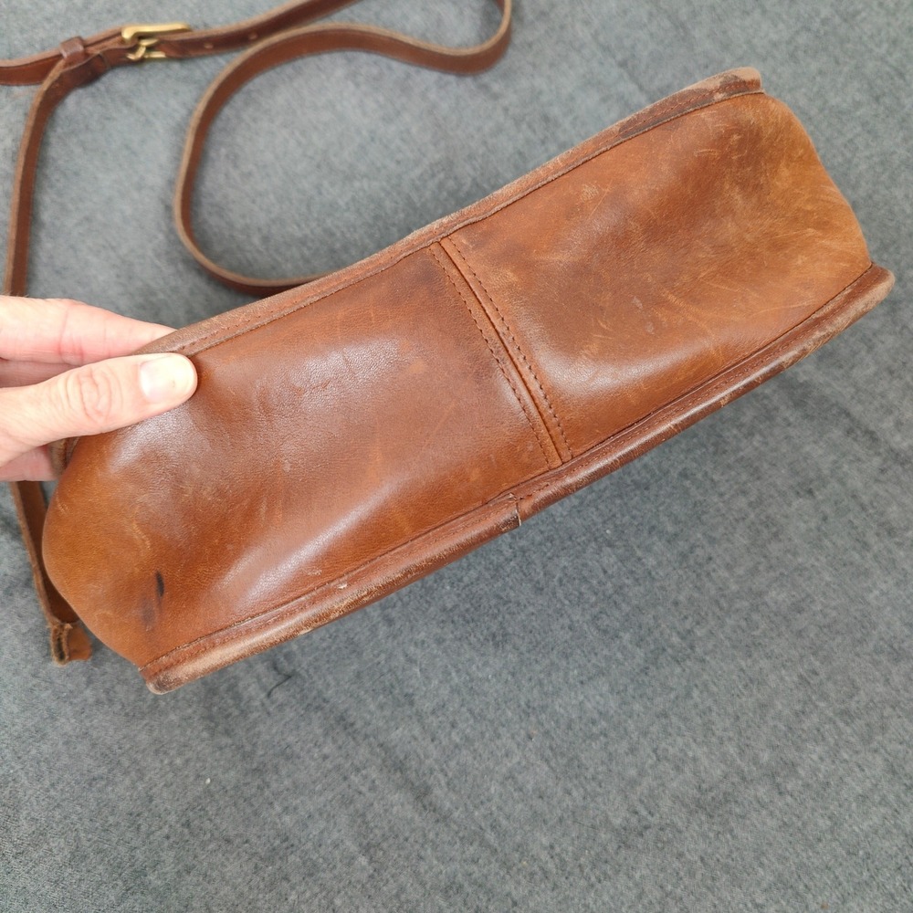 Vintage 90s Coach City Bag Women Medium Tan Leather Turnlock Crossbody AS IS - Picture 8 of 13